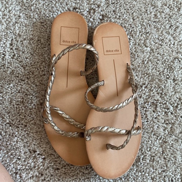 Dolce Vita Braided Flip Flops - Picture 3 of 5